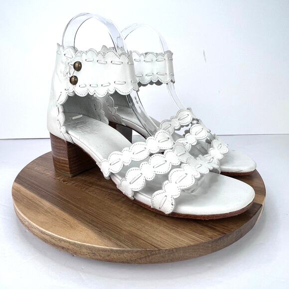 BALI ELF HANDMADE Seaside Soft Leather Scalloped Sandals in Vintage White 7.5 - Picture 3 of 11